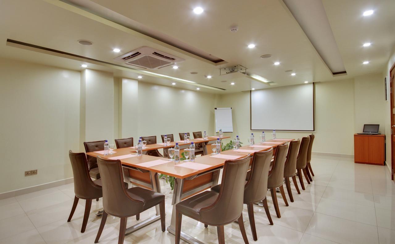 Готель Unima Grand 4*