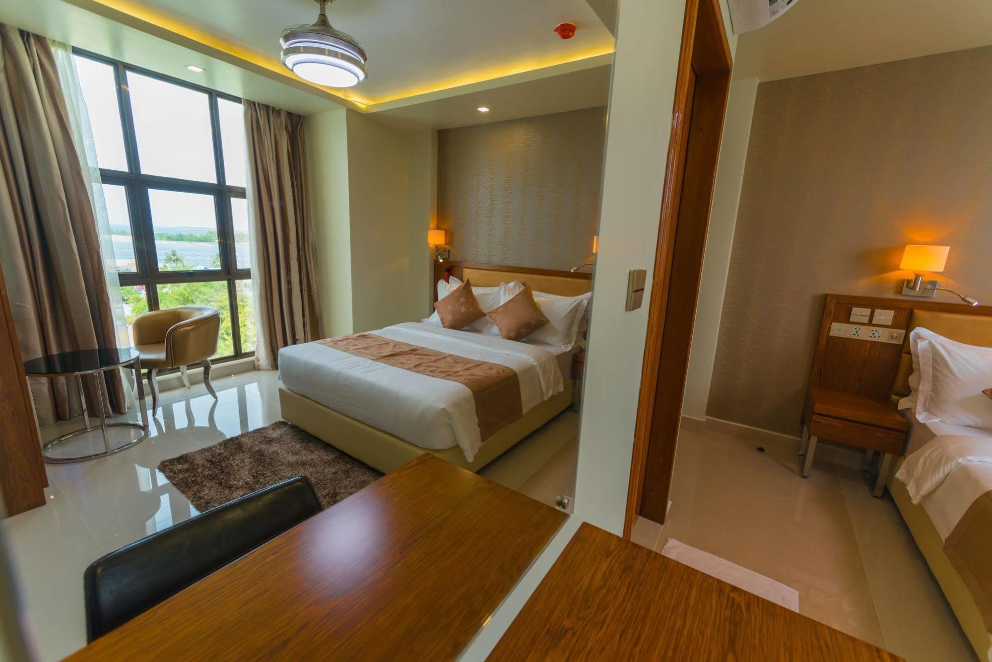 Unima Grand 4*