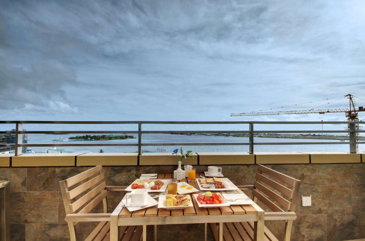 Unima Grand Готель 4*