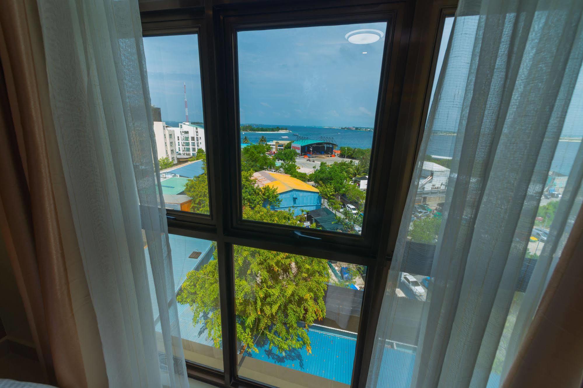 Unima Grand Malé